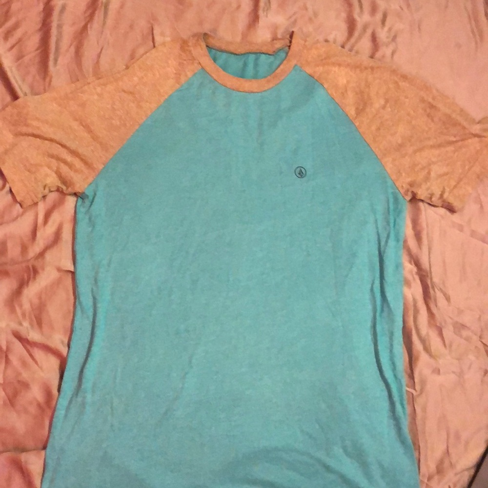 Volcom shirt